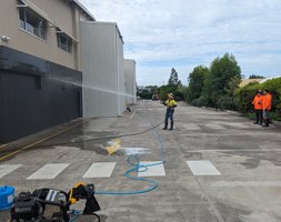 Commercial Building Wash